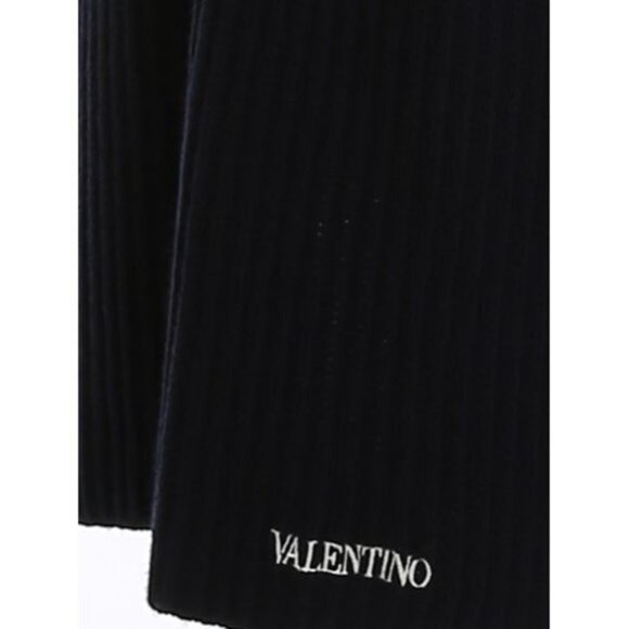 VALENTINO Garavani Floral embroidery cashmere blend poncho sweater in blue - Picture 3 of 16